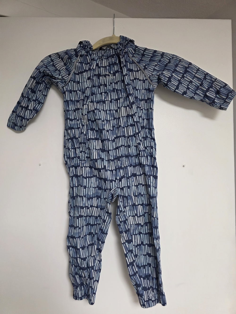L.L. Bean Rainsuit 6-12 M